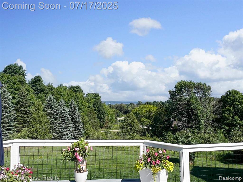 Traverse City, MI 49684,9690 E Walkabout Lane