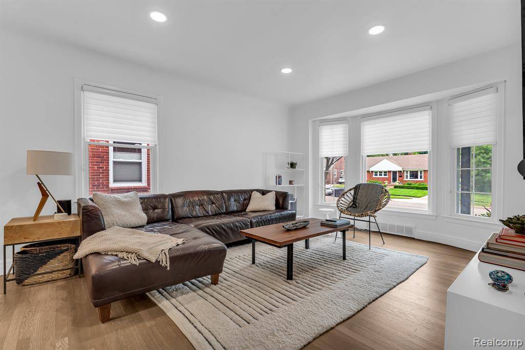 Royal Oak, MI 48073,4607 ROBINWOOD Avenue