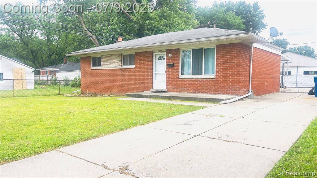 Sterling Heights, MI 48091,4224 Garrick Avenue