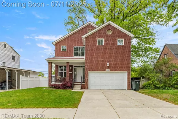 21597 Harper Lake Avenue, Saint Clair Shores, MI 48080