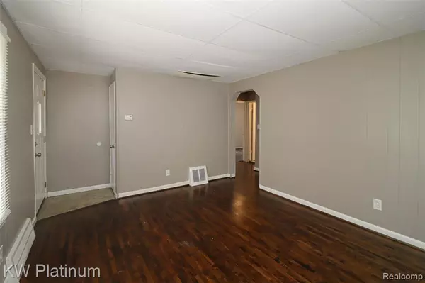 Roseville, MI 48066,26039 Pattow Street