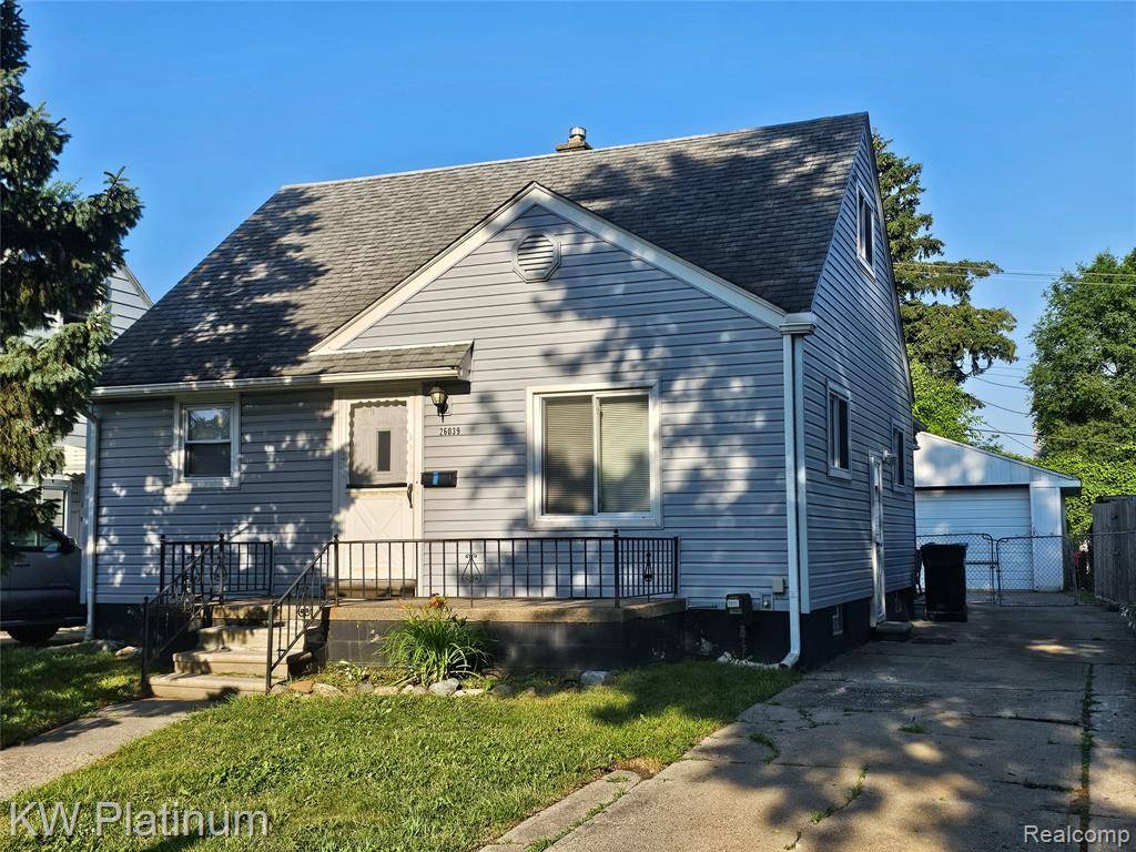 26039 Pattow Street, Roseville, MI 48066