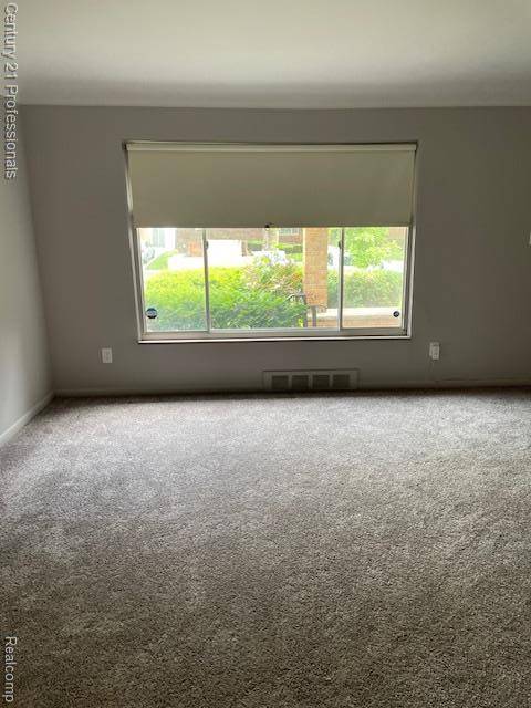 Oak Park, MI 48237,21911 Kenosha Street