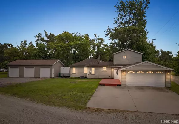 3811 Benstein Road, Commerce Twp, MI 48382