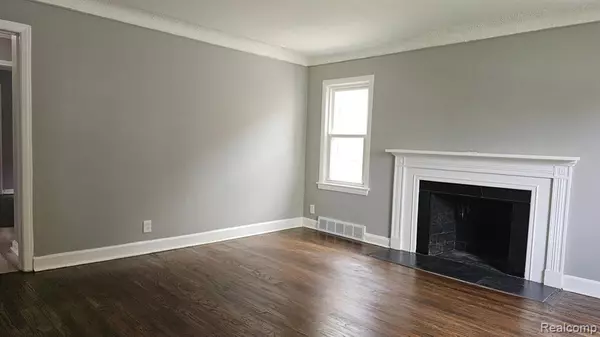 Detroit, MI 48227,15465 Murray Hill