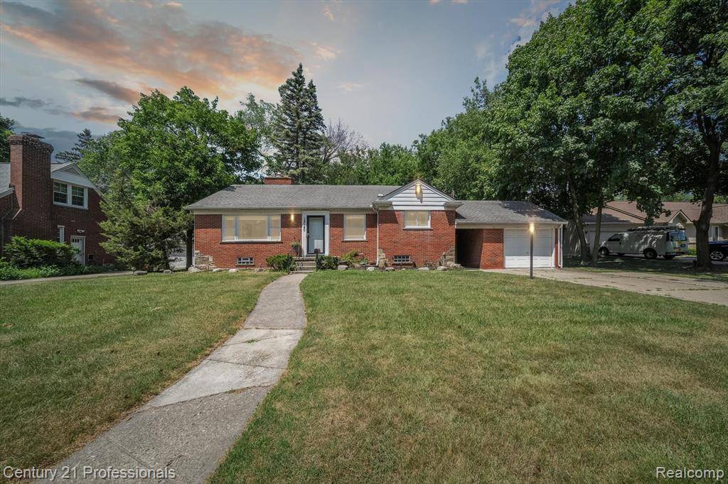 18140 Westover Avenue, Southfield, MI 48075