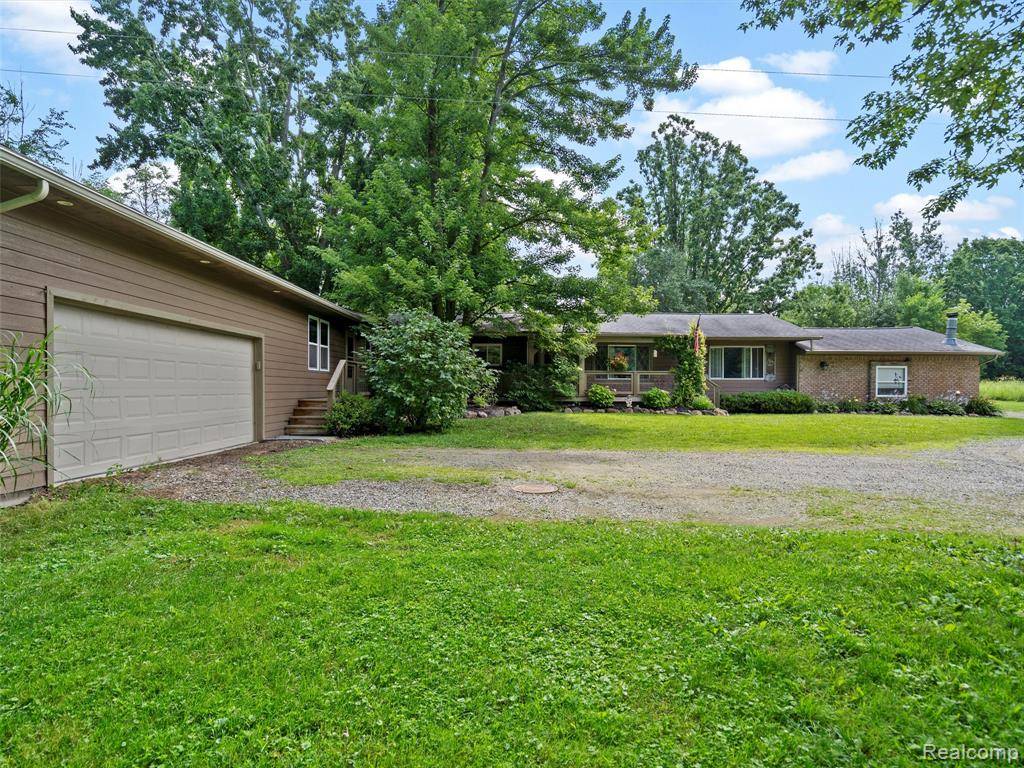 Almont, MI 48003,3365 Howland Road