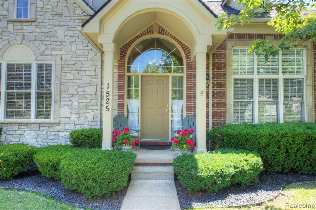 Canton, MI 48187,1525 Peninsula Court
