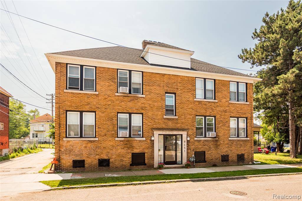 Detroit, MI 48209,8451 Navy Street