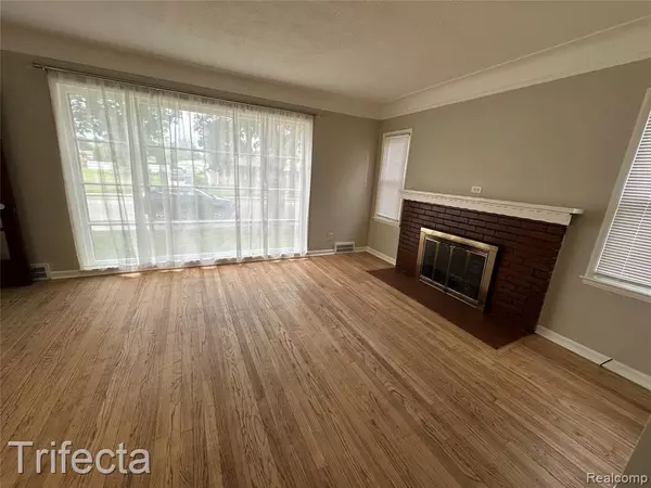 Eastpointe, MI 48021,16684 Forest Avenue