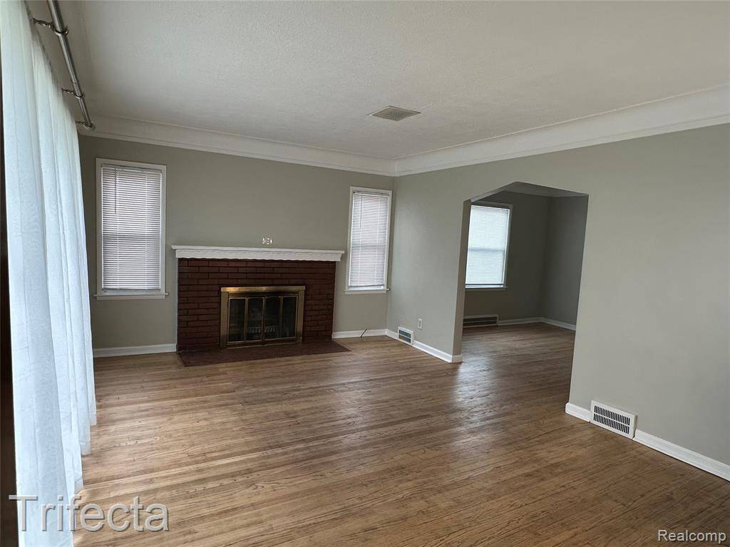 Harrison Township, MI 48021,16684 Forest Avenue