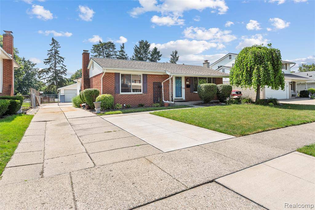 Westland, MI 48186,1868 Treadwell Street