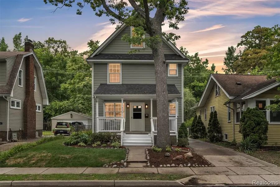 715 Gardenia Avenue, Royal Oak, MI 48067