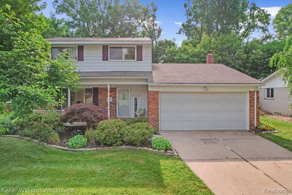 Plymouth, MI 48170,9157 Hackberry Avenue