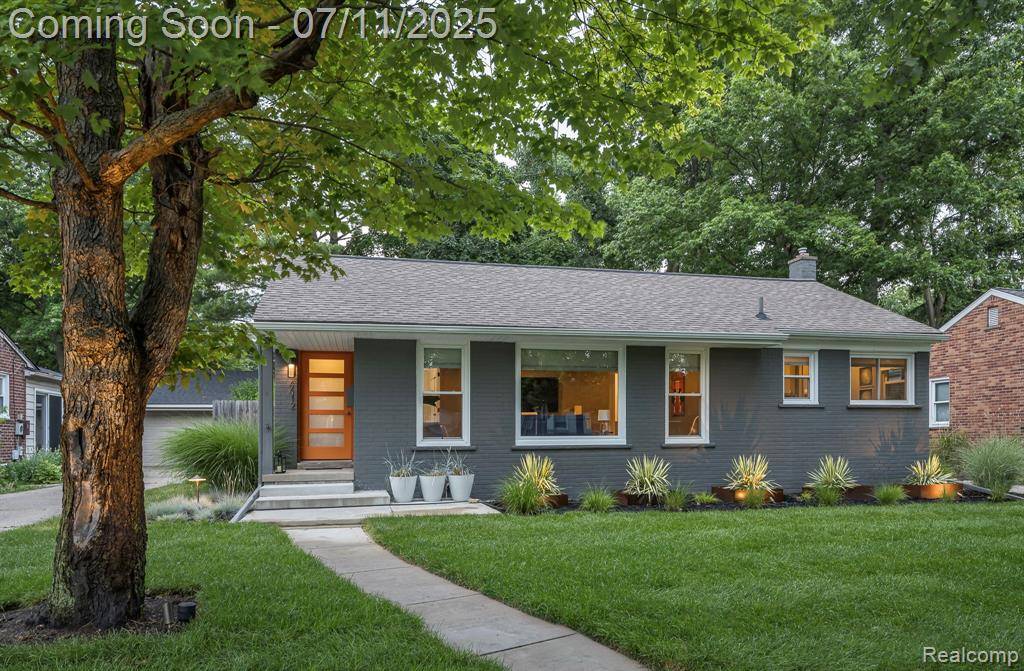4412 Buckingham Road, Royal Oak, MI 48073