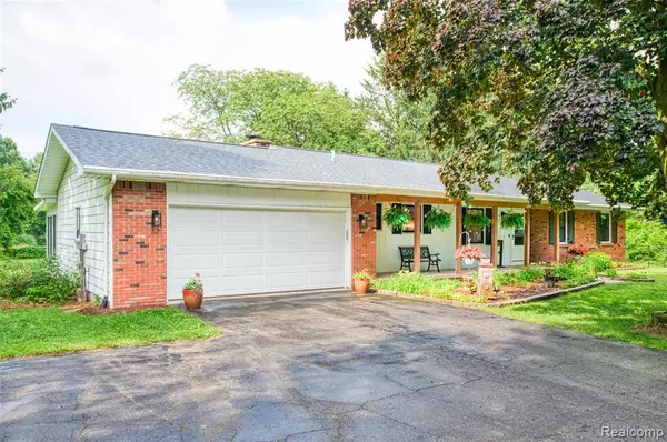 Bath, MI 48808,8077 Hunter Road
