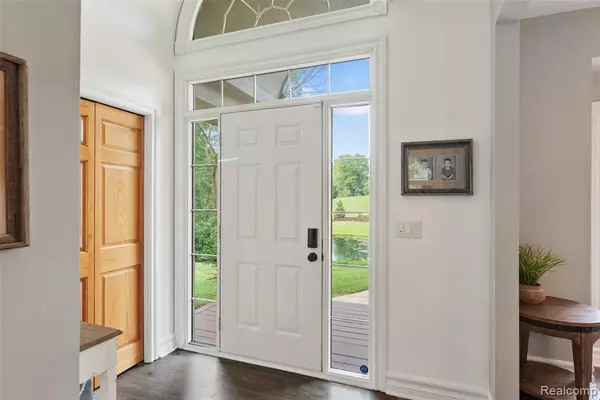 New Hudson, MI 48165,59903 Blue Heron Road