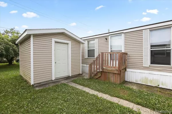 Clinton Twp, MI 48038,38086 Saint Tropez