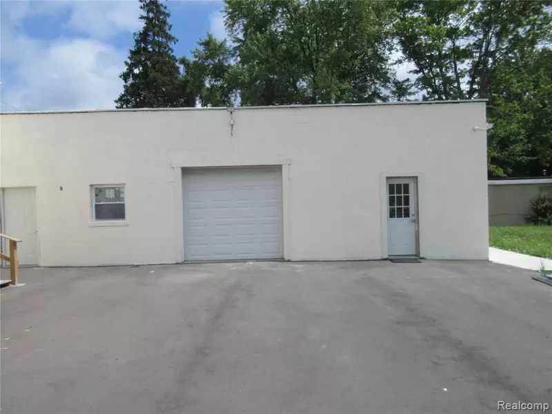 49916 Gratiot, Chesterfield, MI