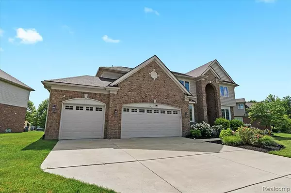 Novi, MI,27647 W Estrada E Lane