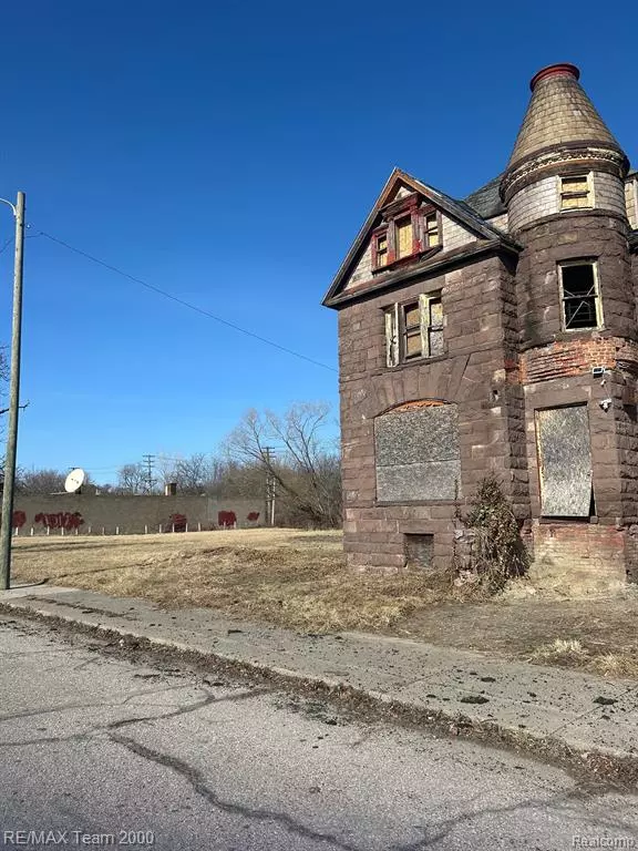 Detroit, MI 48208,3704 Fourteenth St.