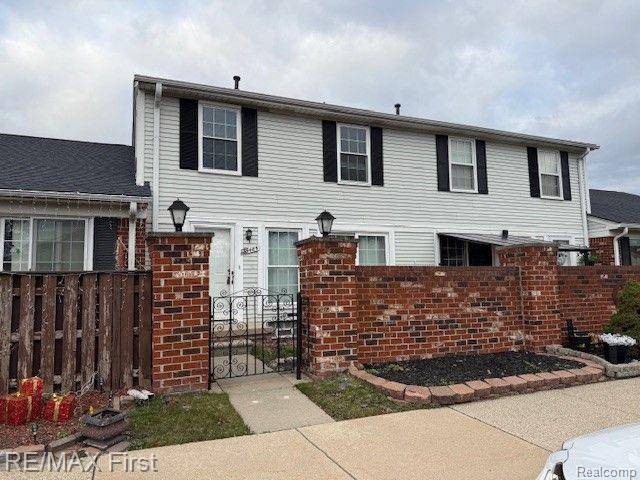 39485 HEATHERHEATH Drive, Clinton Twp, MI 48038