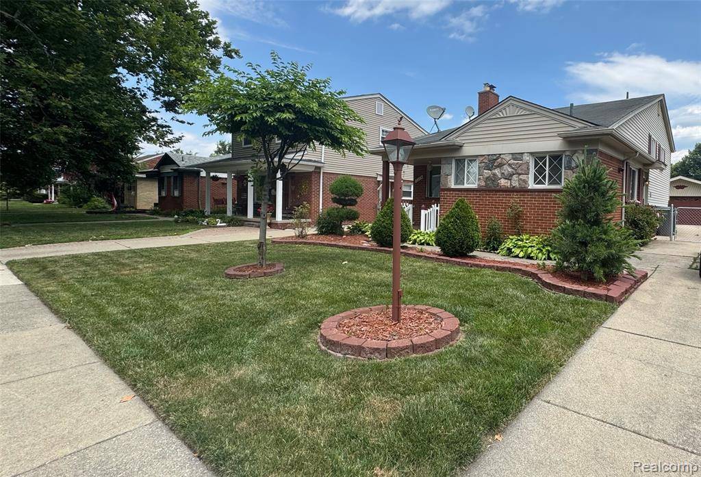 Dearborn, MI 48124,3239 Monroe Street