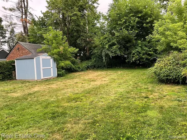 Rochester, MI 48307,313 TERRY Avenue