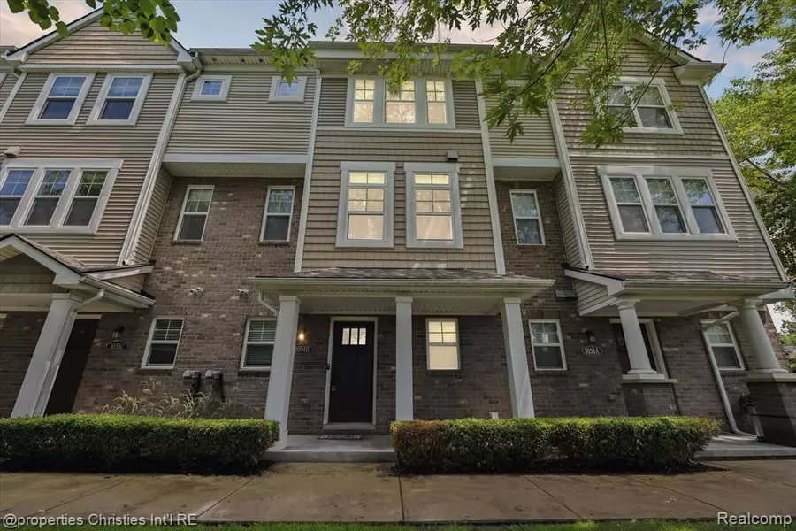 1051 N Sherman Drive, Royal Oak, MI 48067