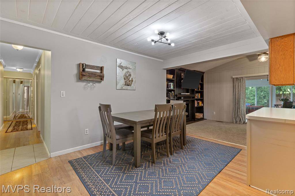 Warren, MI 48092,30343 Woodhouse Drive