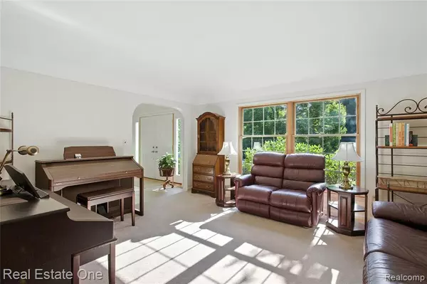 Rochester Hills, MI 48309,604 Longford Drive