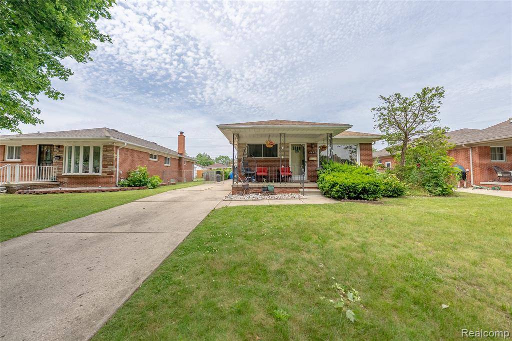 4442 McKinley Street, Dearborn Heights, MI 48125