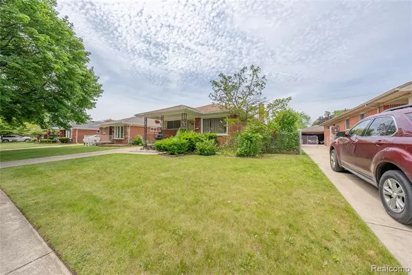Dearborn Heights, MI 48125,4442 McKinley Street