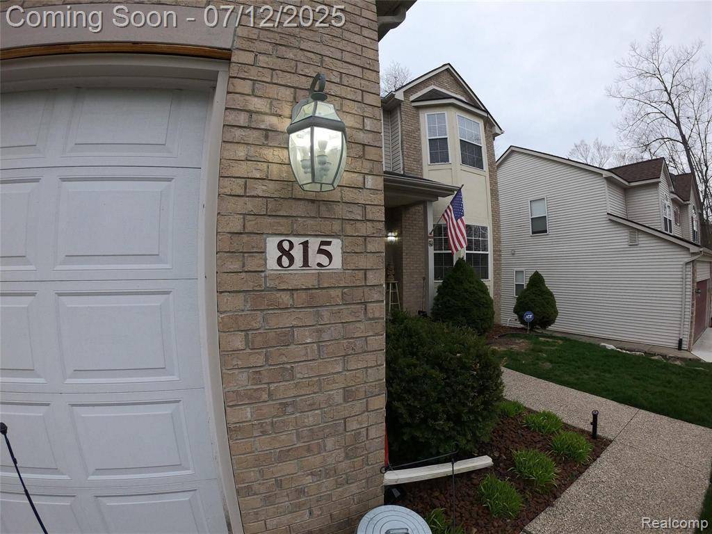 Auburn Hills, MI 48326,815 CALGARY Street