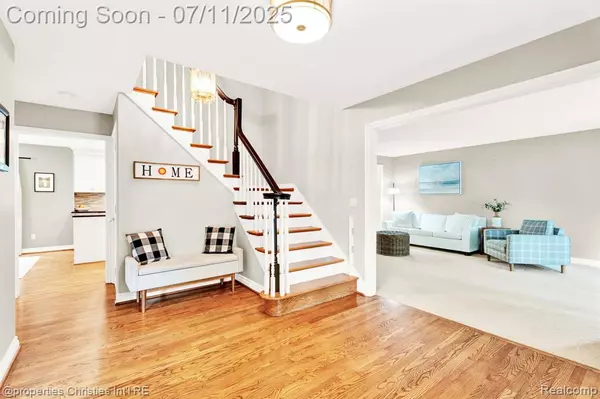 Clinton Twp, MI 48036,16070 Timberview Drive