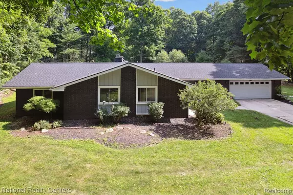 7726 Bircklan Drive, Canton, MI 48187
