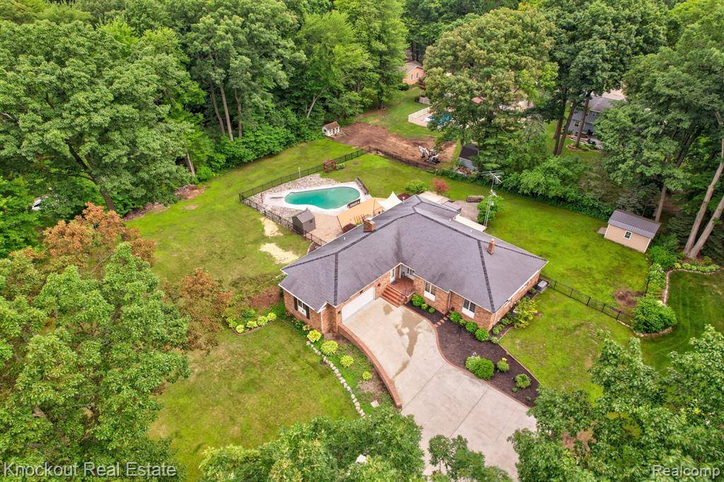 2339 Delwood Drive, Clio, MI 48420