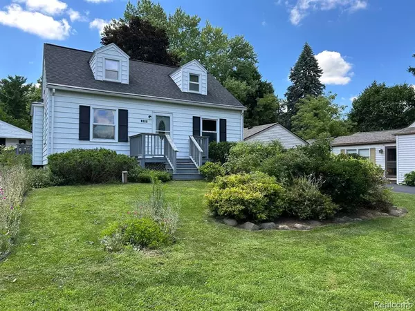 3389 BEAUMONT Road, Ann Arbor, MI 48105