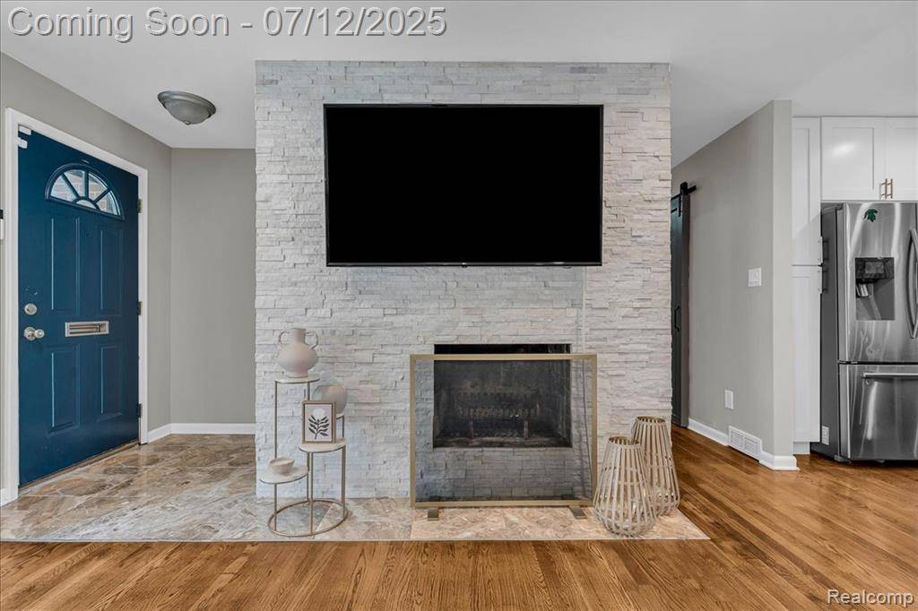 Southfield, MI 48076,19425 Butternut Lane