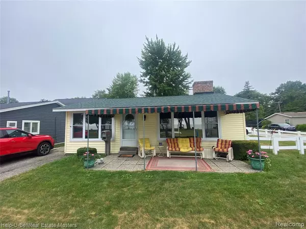 5871 Manor Drive, Fort Gratiot, MI 48059