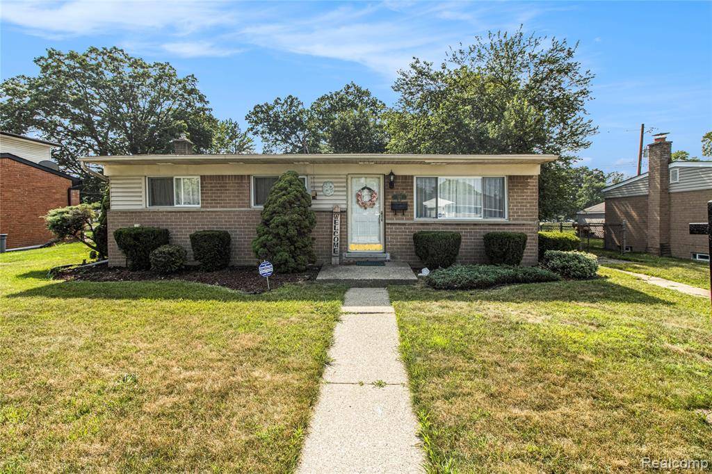 123 N Hawthorne Street, Westland, MI