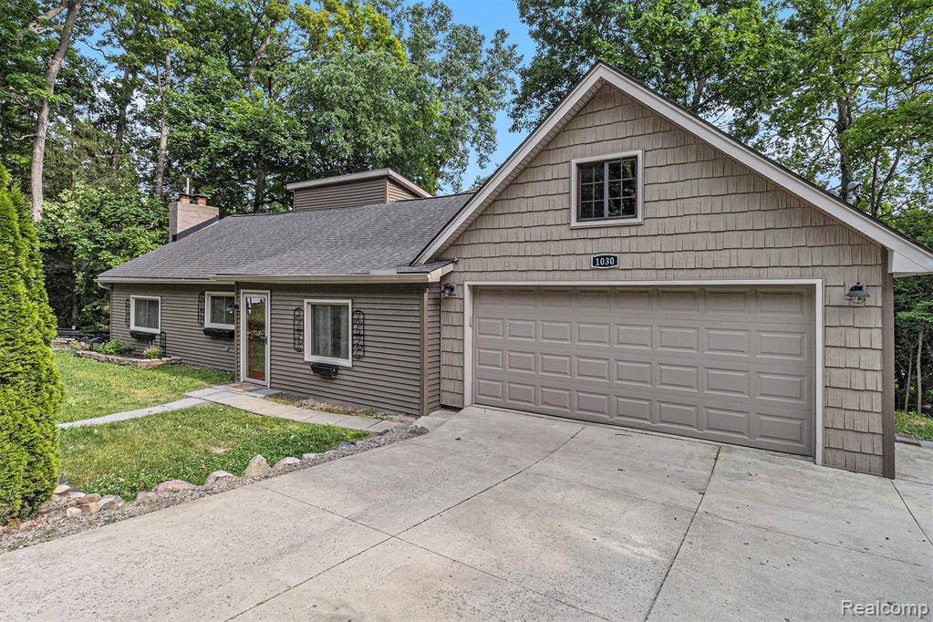 Lake Orion, MI 48362,1030 Forest Lake Boulevard