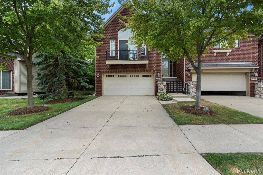 45815 Grant Court, Macomb, MI 48044