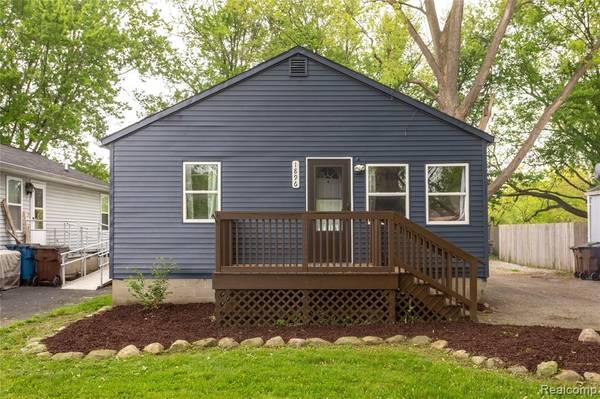 1896 SPAULDING Road, Monroe, MI 48162