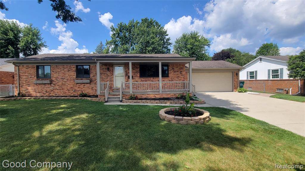 46075 Hecker Drive, Shelby Twp, MI 48317