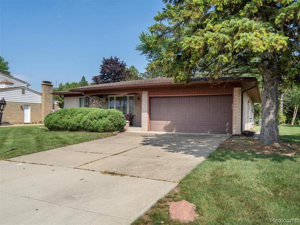 Clinton Twp, MI 48036,37826 Santa Anna Street