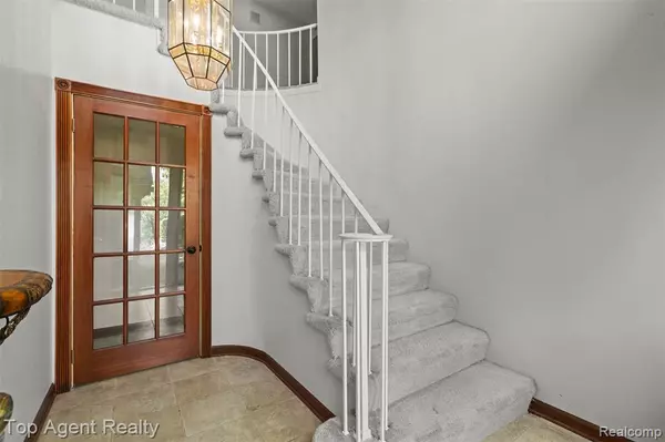 West Bloomfield, MI,7203 Pebble Park Drive