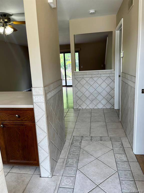 Chesterfield, MI,25871 NEW FOREST Court