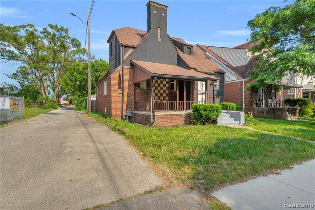 Detroit, MI 48227,15894 Snowden Street