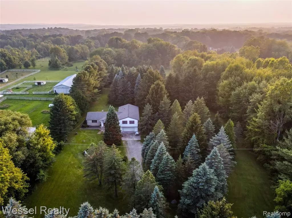 Leonard, MI 48367,2465 Texter Road